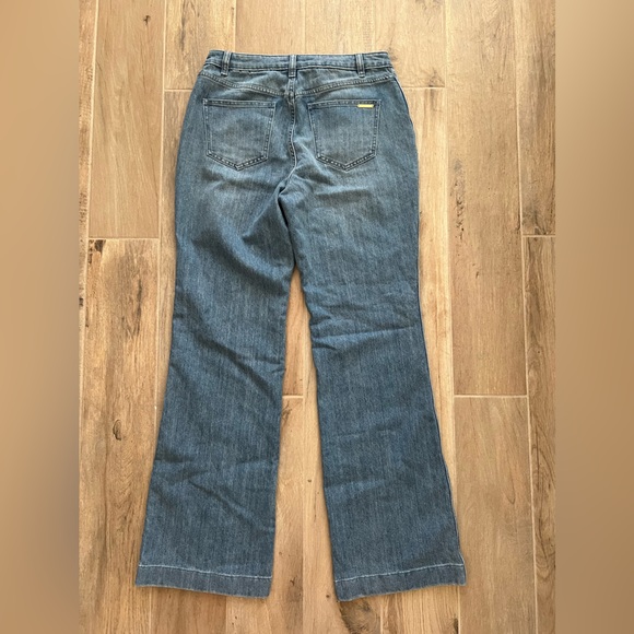 Michael Kors Women’s Sailor Front Flare Jean size 10 - Picture 3 of 10